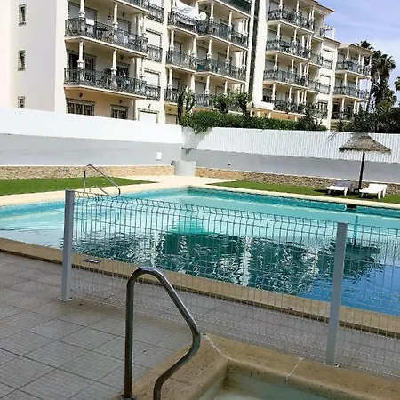 1 Bedroom Alfredo, Praceta Vitorino Nemesio, * אלבופיירה