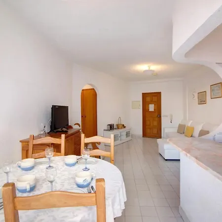 דירה 1 Bedroom Alfredo, Praceta Vitorino Nemesio,