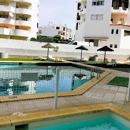 1 Bedroom Alfredo, Praceta Vitorino Nemesio, * 阿尔布费拉