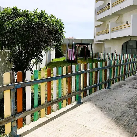 1 Bedroom Alfredo, Praceta Vitorino Nemesio, 公寓